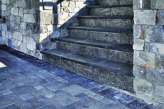 PAS-FLOORING-FEATURE-SILVER-GREY-AQUARIUS